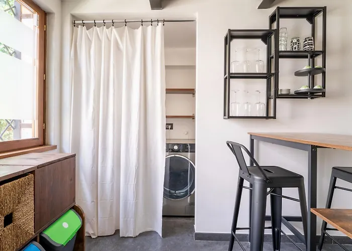 וילה Suede Loft Retreat, Charm, Relax Private Parking