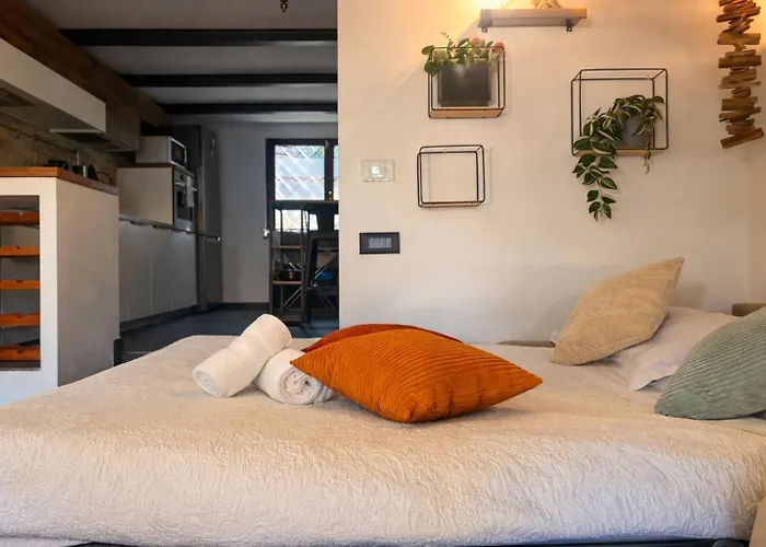 Suede Loft Retreat, Charm, Relax Private Parking וילה